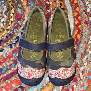 KEEN Harvest Mary Jane Multi Camo & Floral Slip On Comfort Shoes Women's 8.5